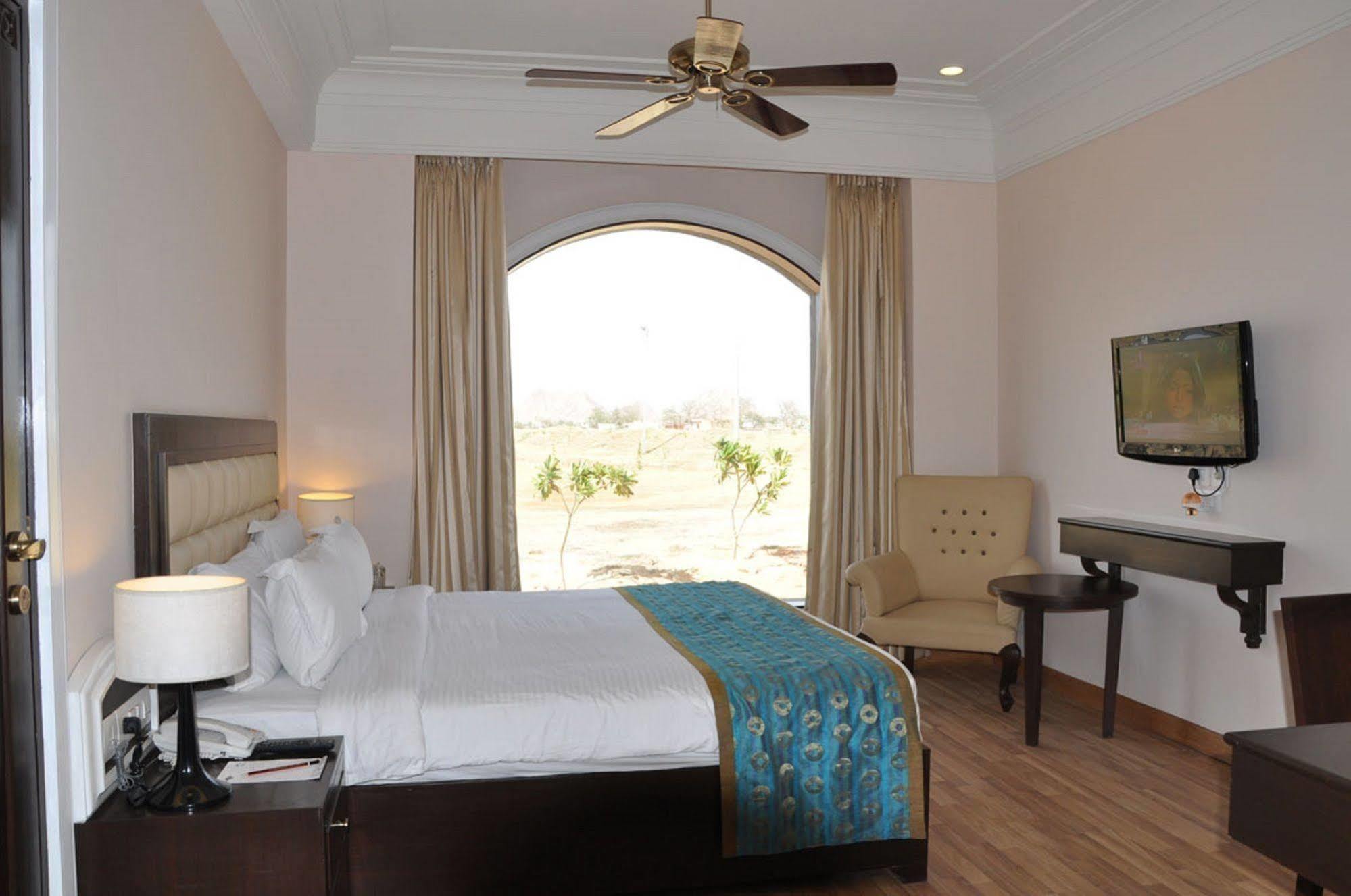 Cambay Resort Jaipur Bagian luar foto